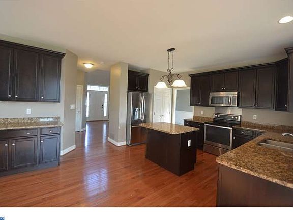 4th image of 1402 Gibraltar Ct