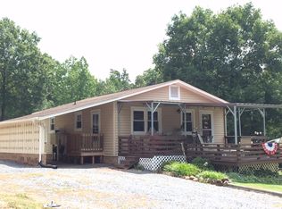 597 Pinehaven Dr, New London, NC 28127