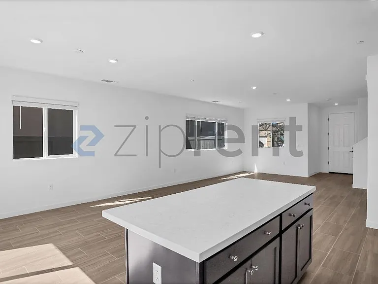 10324 Tower Hill Dr — Photo 13