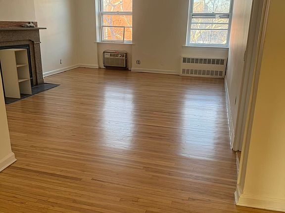 2nd image of 231 Clinton St #4