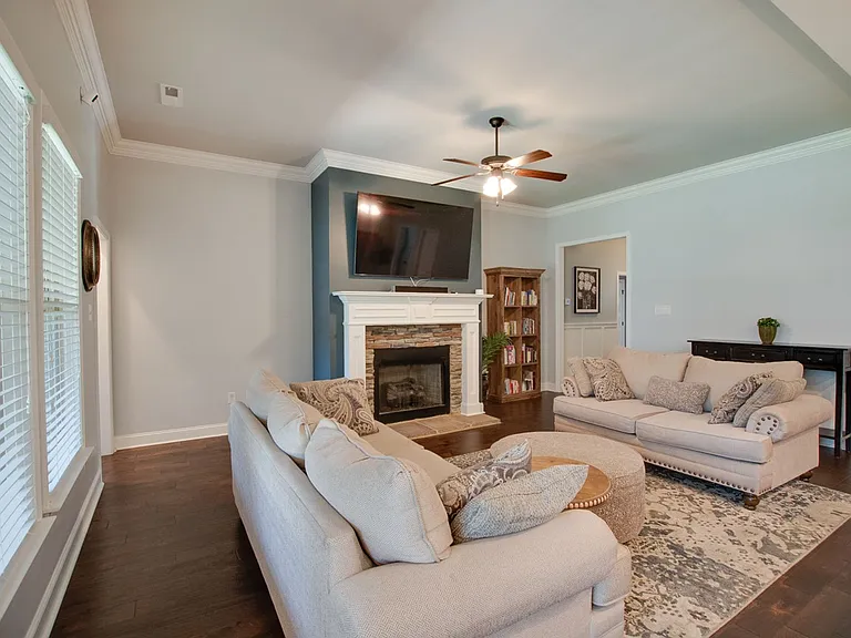 3023 Peevey Creek Ln — Photo 28