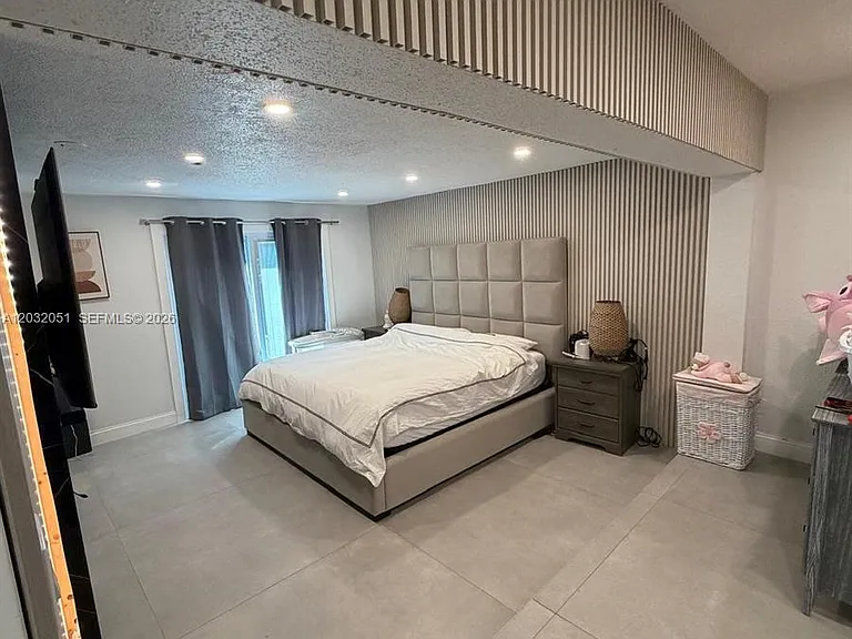 2810 Riverland Rd — Photo 4
