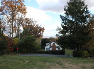 220 N Gilmer Park, Johnson City, TN 37604