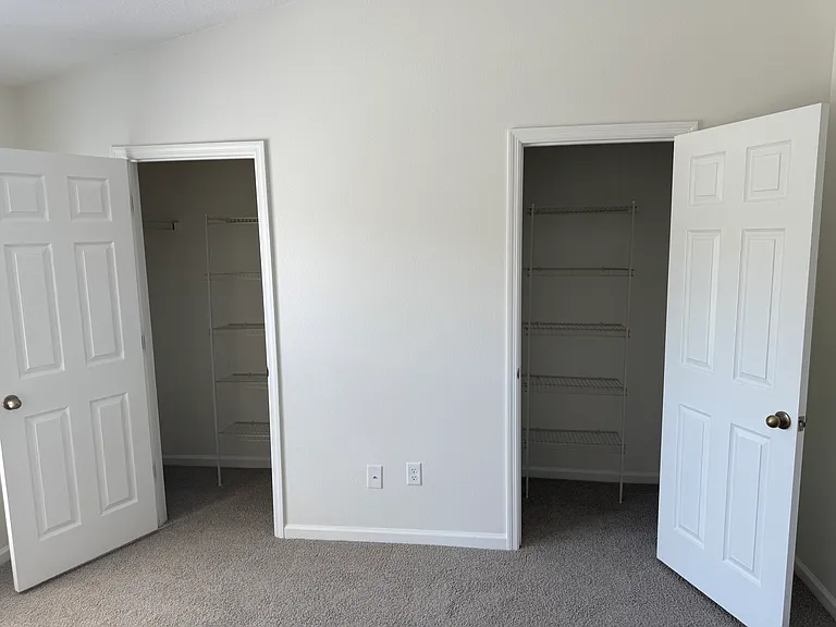 13036 Sunset Lake Dr — Photo 16