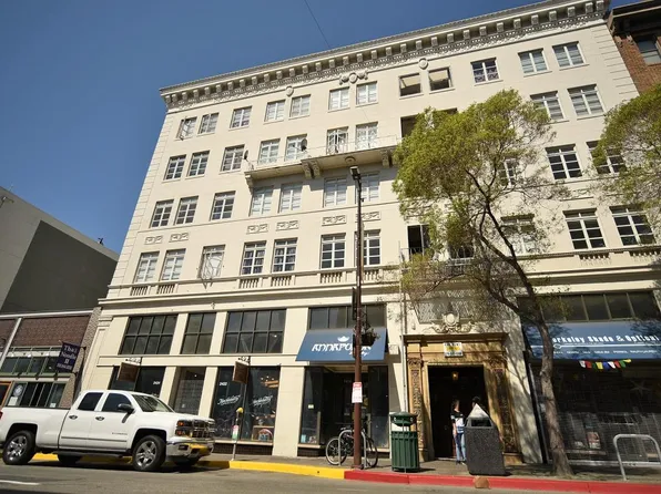 2414 Telegraph Ave, Berkeley, CA 94704