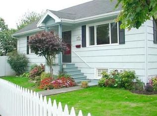 601 Burnett Ave S, Renton, WA 98057