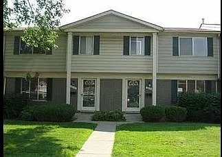 25936 Franklin Pointe Dr — Photo 1