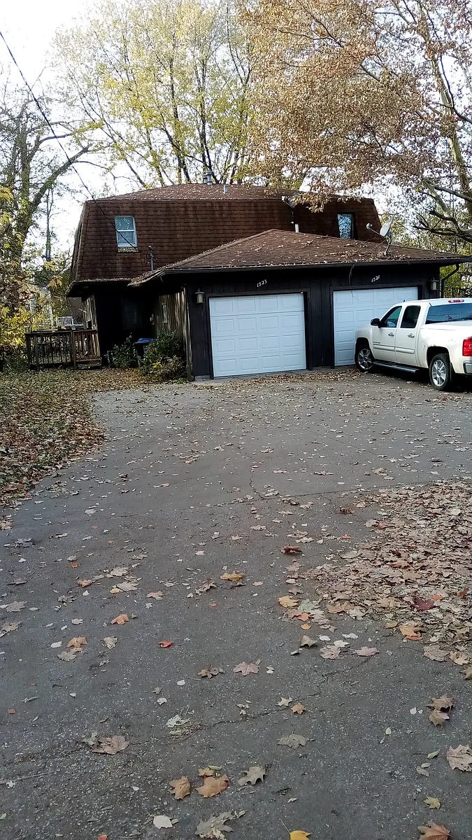 Exterior. Unit on right - 1521 18th St #1521