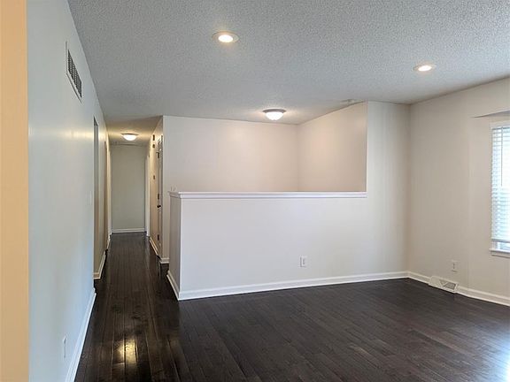 4th image of 4230 N 109th Ter