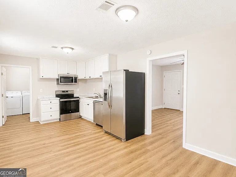 116 Bradley Cir — Photo 5