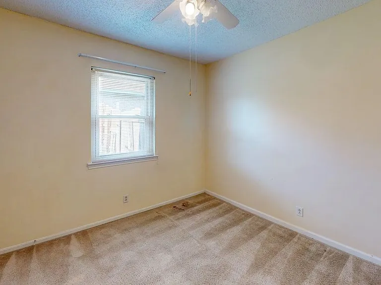 1810 Gautier Ave — Photo 13