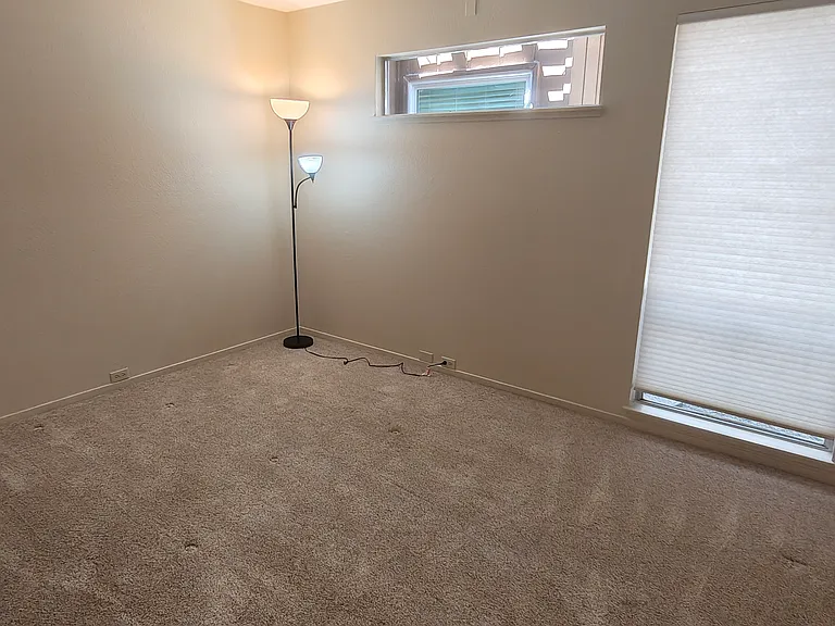 613 Edgebrook Ct — Photo 28