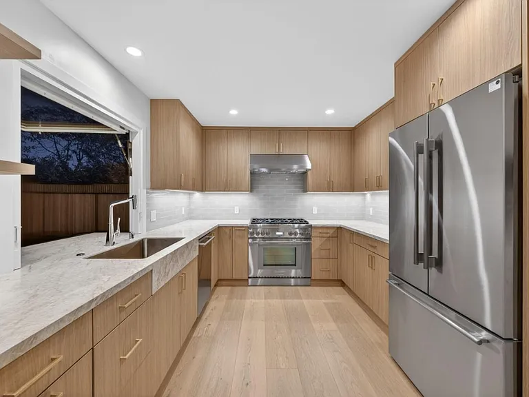 1347 Marlin Ave — Photo 13