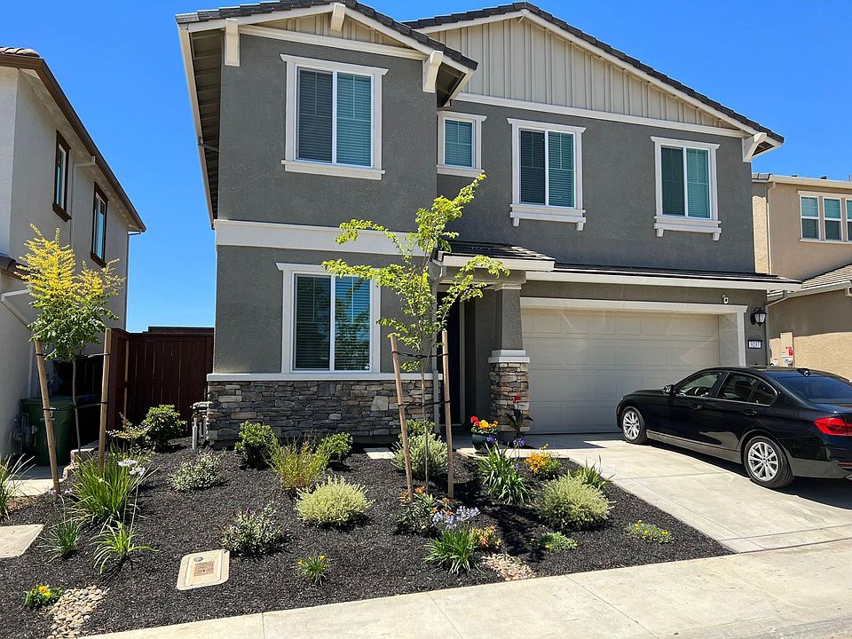 1st image of 3237 Sherman Way