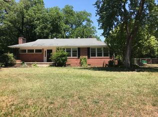26 Lady Marion Ln, Greenville, SC 29607