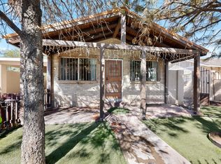 121 La Vega Dr SW, Albuquerque, NM 87105