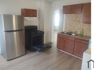 43 Langdon St, Springfield, MA 01104