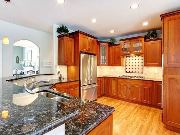 3rd image of 8811 167th Street Ct E