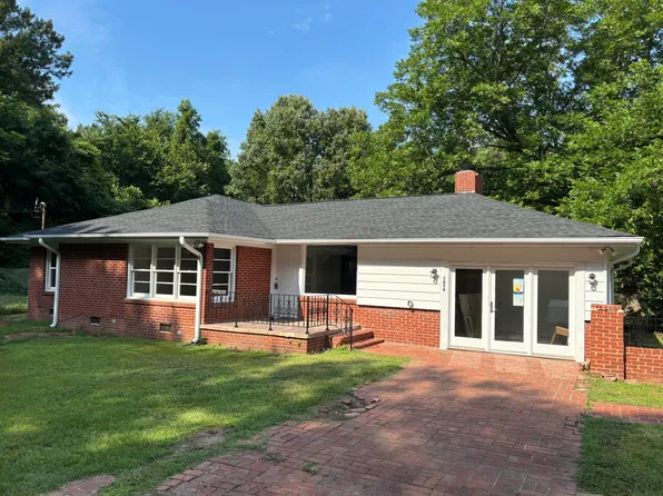 1656 Zinnia Ct, Fayetteville, NC 28306