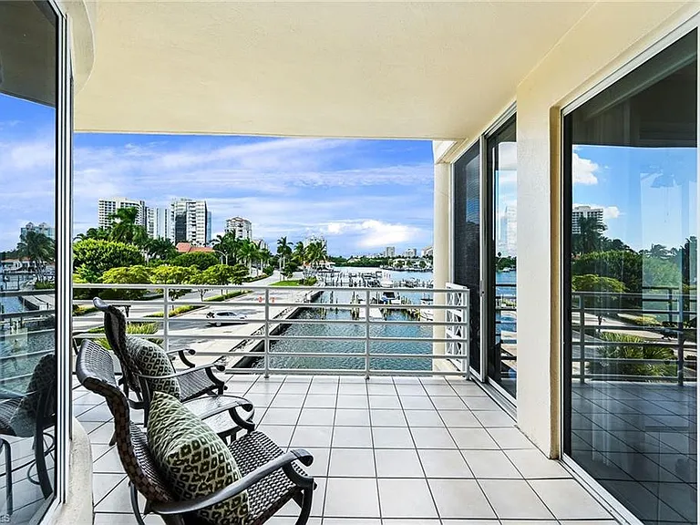 4560 Gulf Shore Blvd N #3-213 — Photo 20