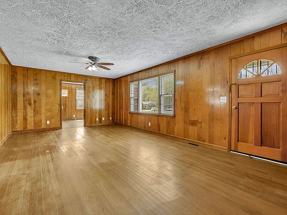 5th image of 34 Horseshoe Bend Ln