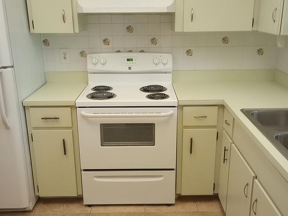 4th image of 7152 55th Ave N