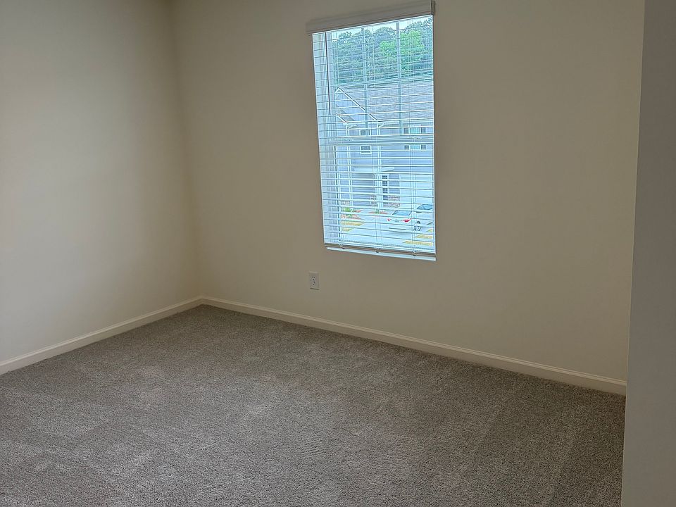 1st image of 125 Long Dr #125