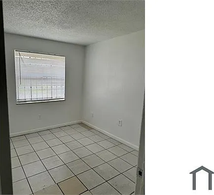 3 bed, 1100 sqft, $2,600 — Photo 4