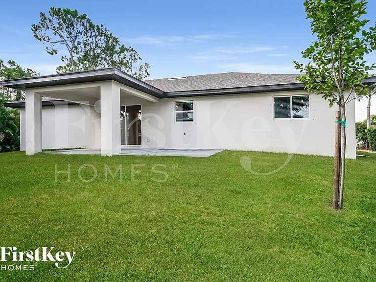9025 Irving Rd — Photo 15