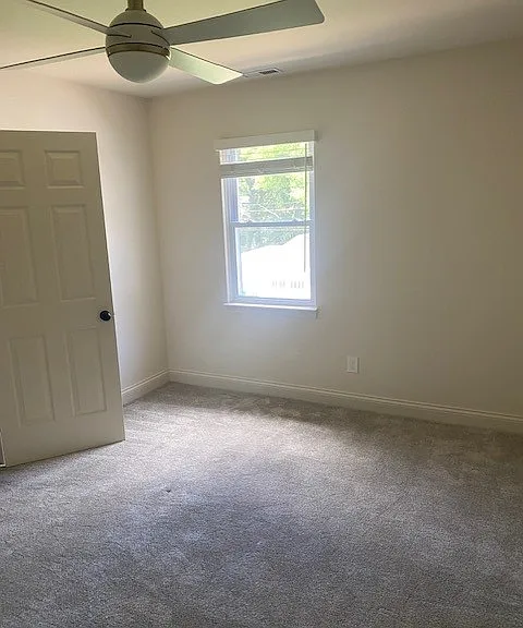 2437 Laburnum Ave — Photo 18