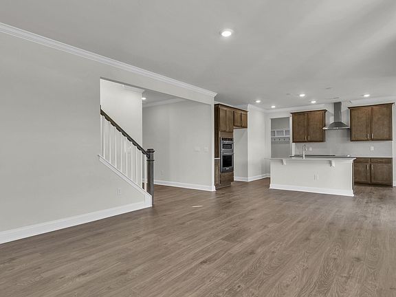 3rd image of 2209 Warbler Dr
