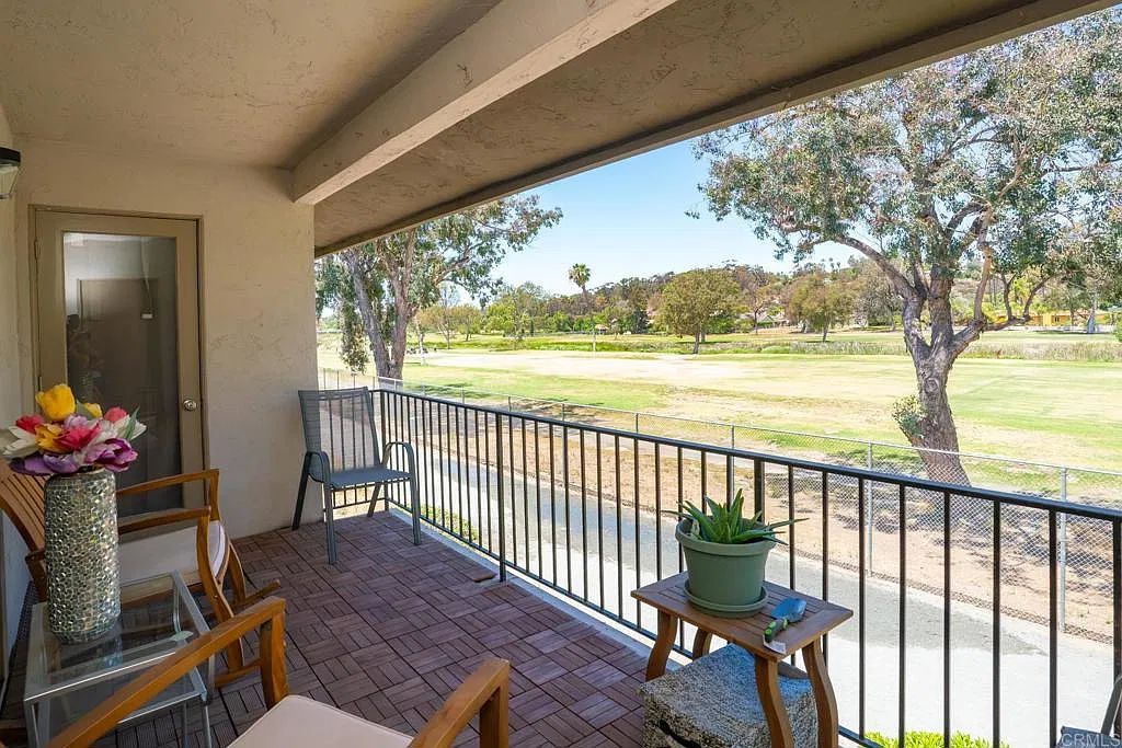 3 bed, 1186 sqft, $4,500 — Photo 1