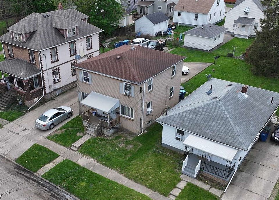 2nd image of 3050 Denver Ave