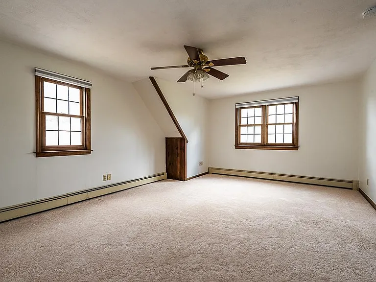 131 Hemlock Dr — Photo 31