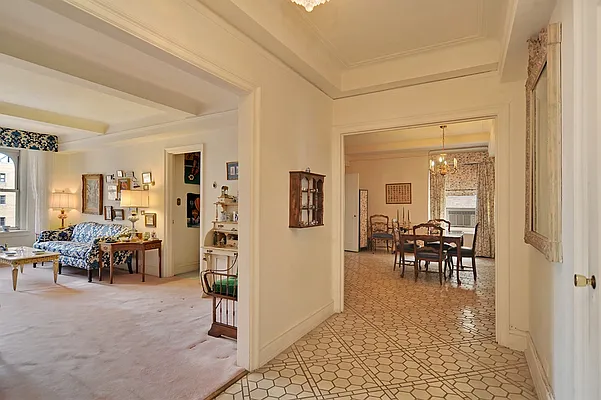 Sold by Corcoran | media 24