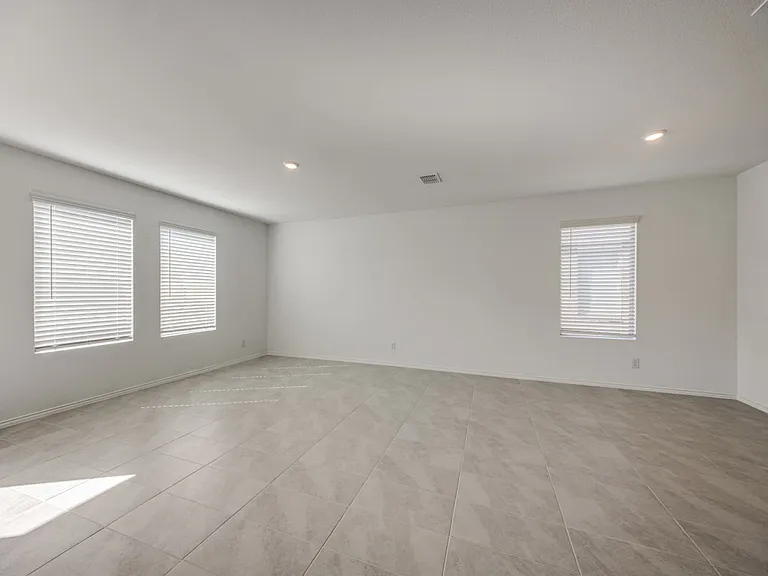 1625 Rosy Finch Dr — Photo 13