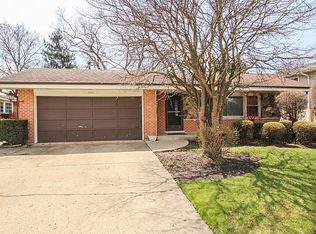 2277 Habberton Ave, Park Ridge, IL 60068