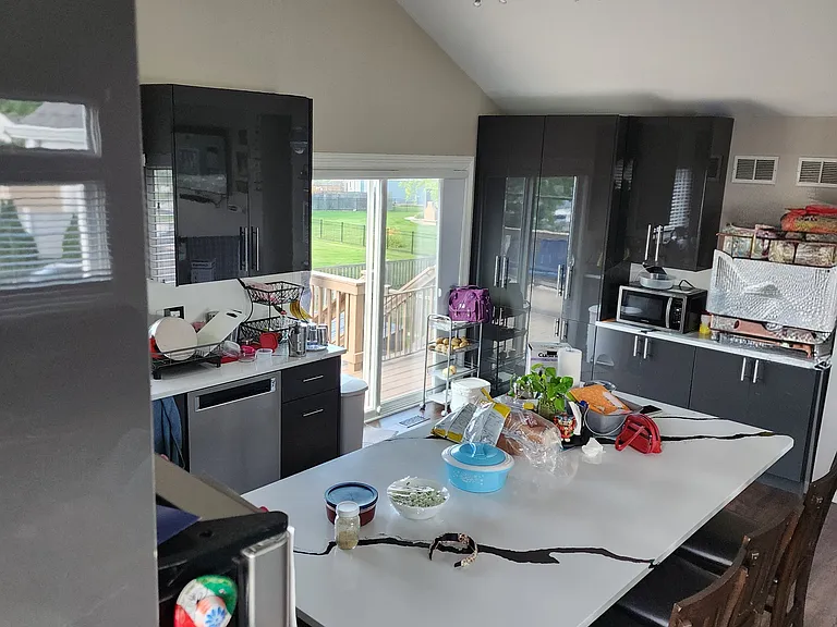 302 Barton Ct — Photo 13