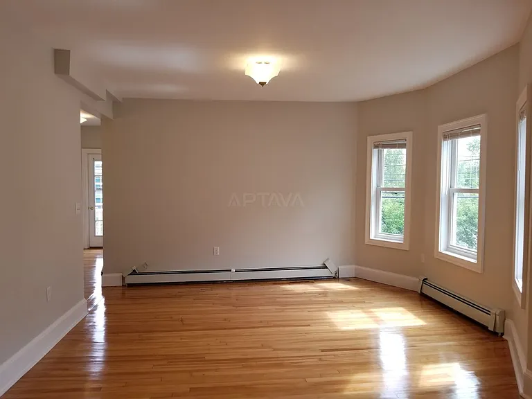 231 Boston Ave #2 — Photo 4