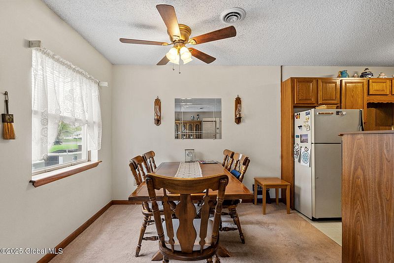 5th image of 1005 Cambridge Manor Drive