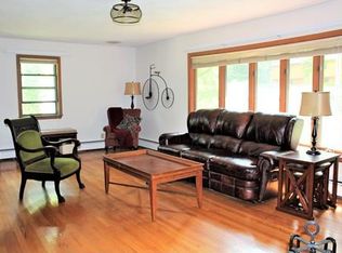 95 Leigh Rd, Cumberland, RI 02864