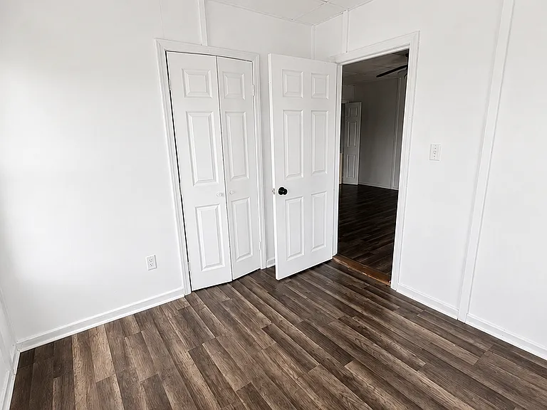 2205 S Main St — Photo 11