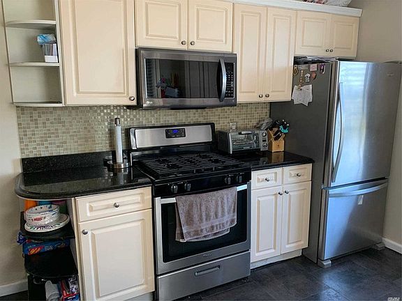 4th image of 211-40 18th Ave #5D