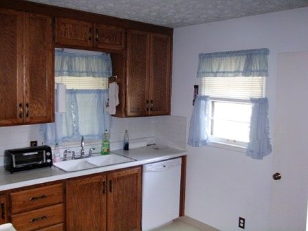 5th image of 2443 S 38th St
