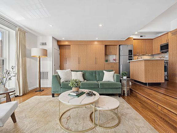 2nd image of 359 W 29th St APT 3