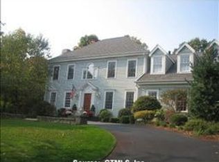 12 Nut Plains Rd, Guilford, CT 06437