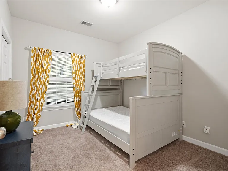 407 S Elgin Ct — Photo 14