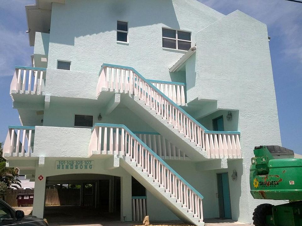 1st image of 105 28th St #105