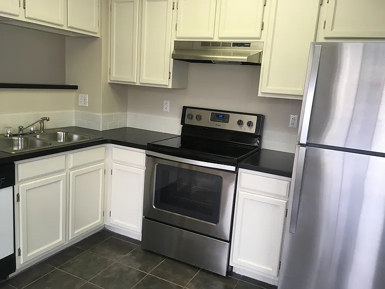 2602 Timberwood Dr #3 — Photo 7