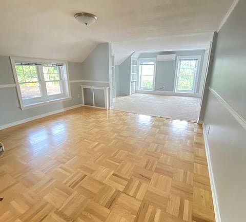 3rd image of 42 High St #1